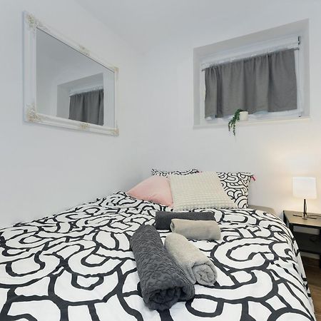 Appartamento Park Spot Zagabria Esterno foto