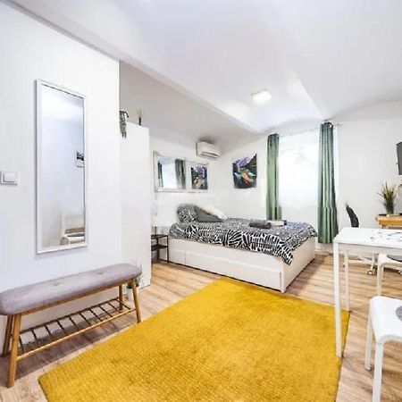 Appartamento Park Spot Zagabria Esterno foto